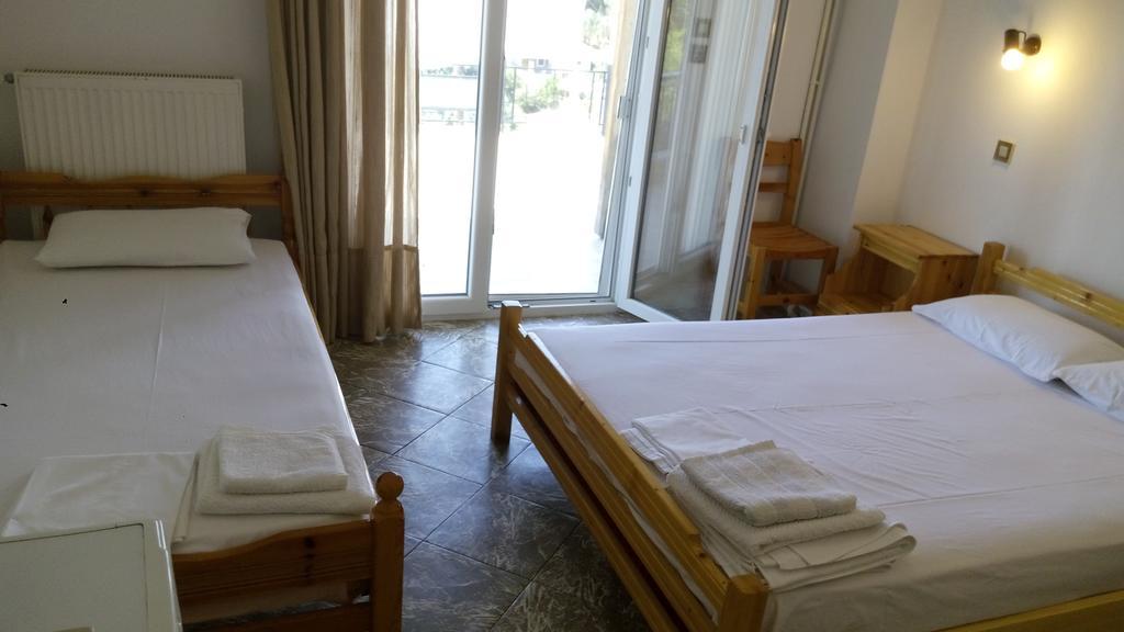 Filoxenia Rooms Makrilies Habitación foto