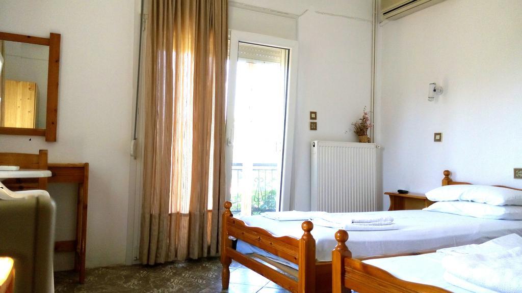 Filoxenia Rooms Makrilies Habitación foto