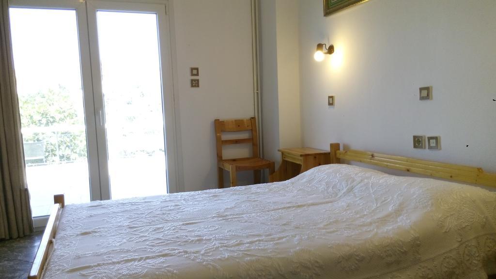 Filoxenia Rooms Makrilies Habitación foto